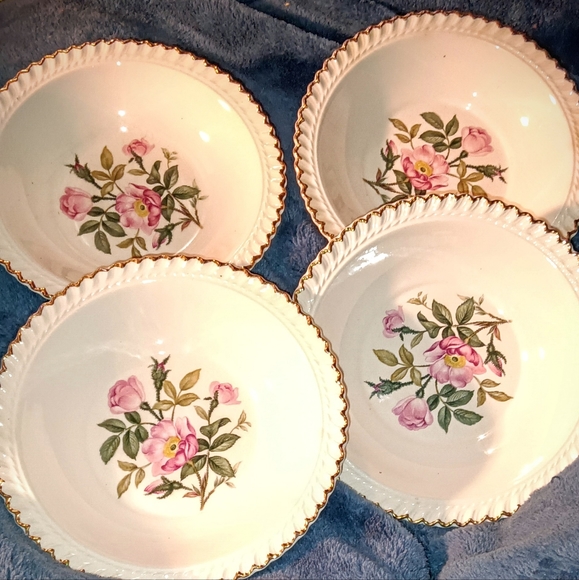 2 bowls per set Vintage Harker Pottery 22K Bowls w/ Roses Berry Dessert - Picture 4 of 6